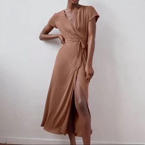 NWT Aritzia Babaton Slit Wrap Dress